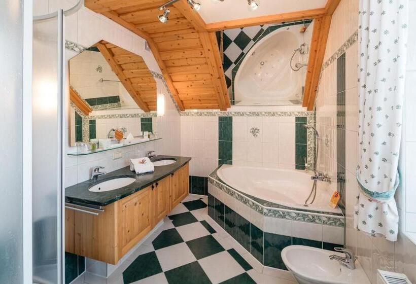 סוויטה, Gasthaus Pension Zum Lustigen Steirer