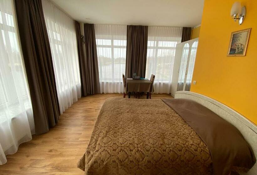 اتاق سوپریور, Viešbutis Banga