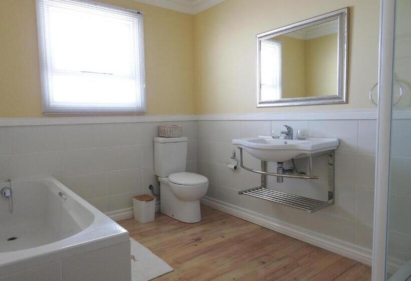 غرفة كومفورت, Julsie S Home