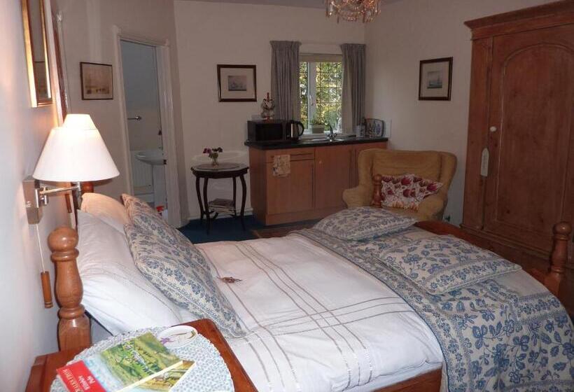 标准间, Maunditts House