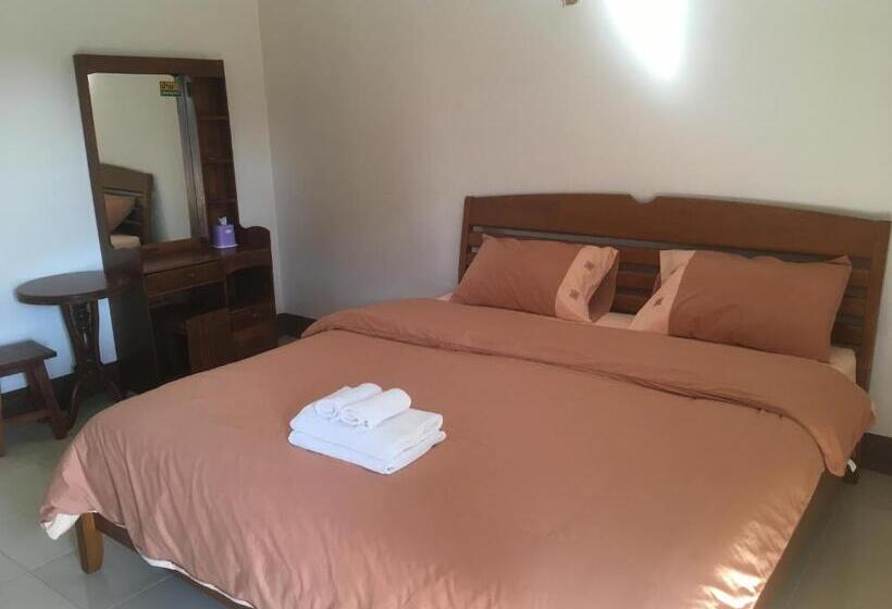 اتاق استاندارد با تخت بزرگ, Phumchanplace