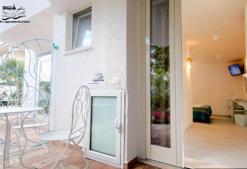 غرفة قياسية مطلّة علي حمام السباحة, Villa Dessena Guest House