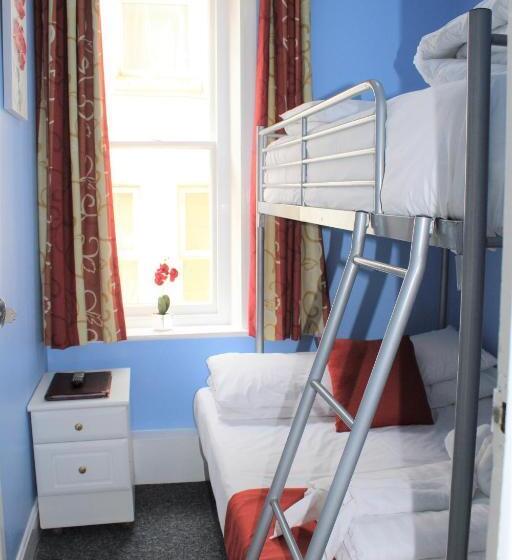 Family Room, Backpackers Blackpool Hotel & Suites