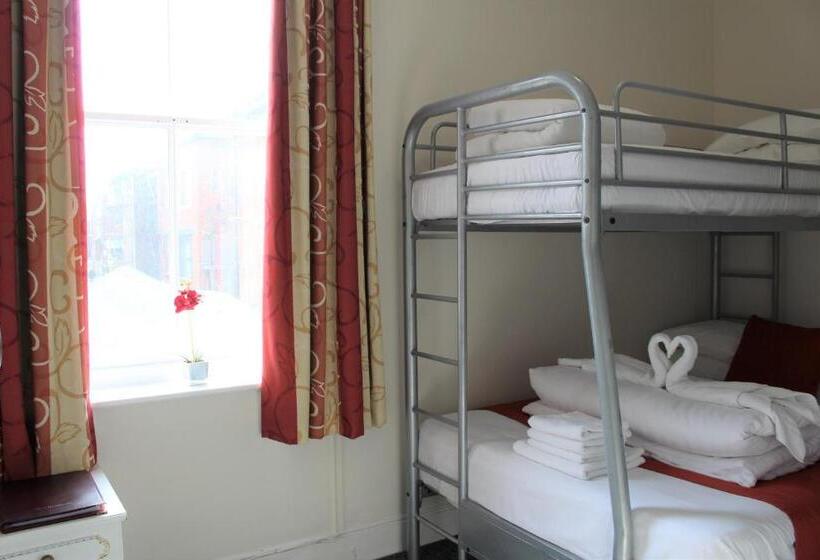 Семейный Номер, Backpackers Blackpool Hotel & Suites