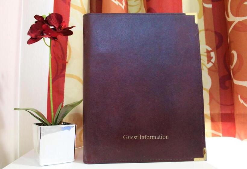 Family Room, Backpackers Blackpool Hotel & Suites