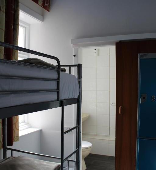 Habitació Quàdruple Estàndard, Backpackers Blackpool Hotel & Suites