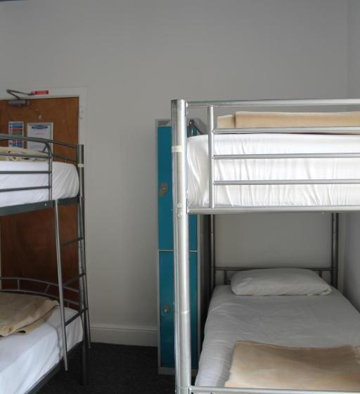 Habitació Quàdruple Estàndard, Backpackers Blackpool Hotel & Suites