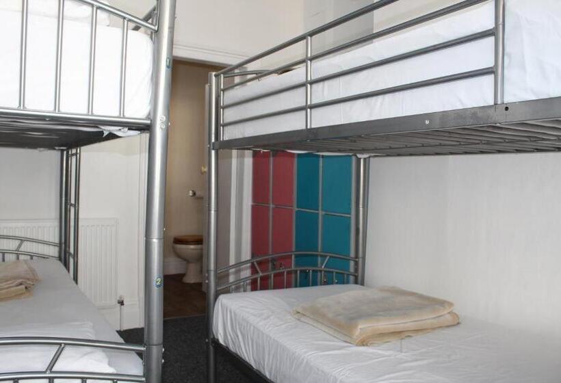 Семейный Номер, Backpackers Blackpool Hotel & Suites