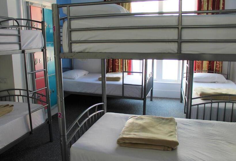 Family Room, Backpackers Blackpool Hotel & Suites