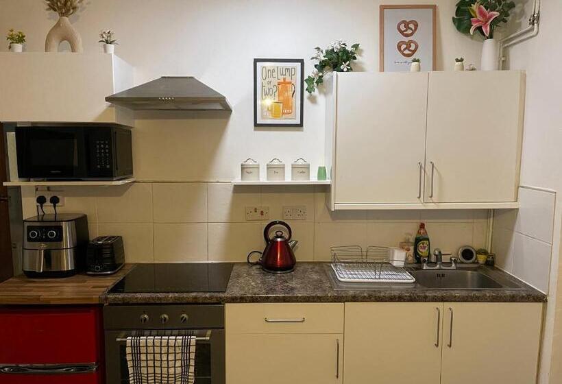 Apartament 1 Dormitori Planta Baixa, Backpackers Blackpool Hotel & Suites