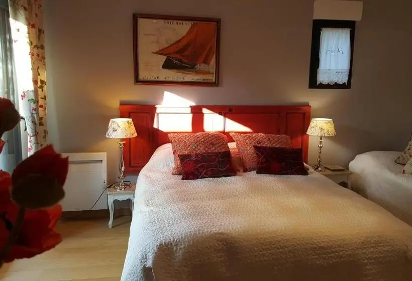 Cameră Triplă Standard cu Priveliște către Grădină, Villa Chamarel