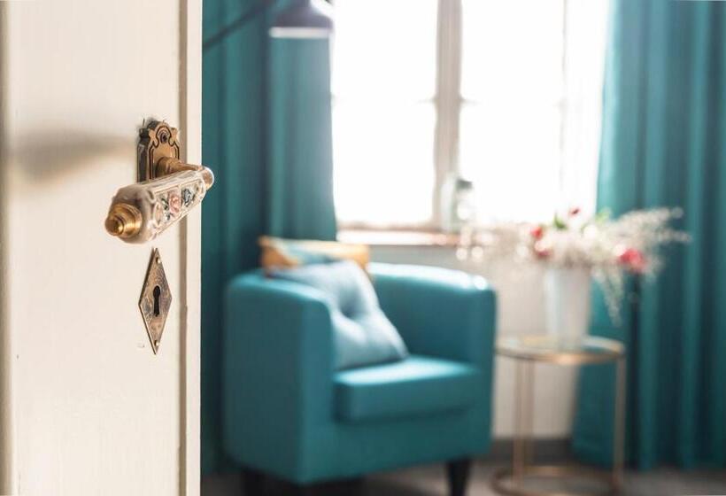 スタンダードトリプルルーム, Ca Difra