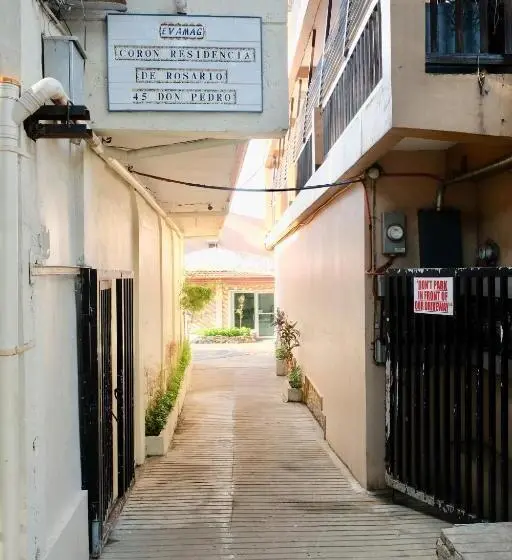 اتاق لوکس, Coron Residencia De Rosario