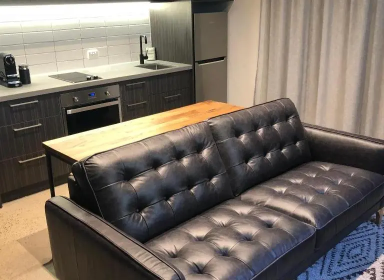 デラックススタジオ, Timber Door Luxury Accommodation Geelong