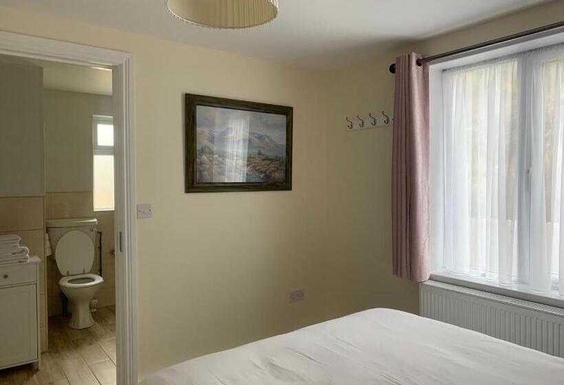 غرفة قياسية, Mary S Of Mulranny