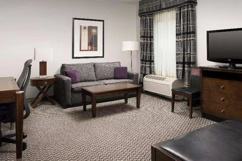 キングサイドベッドのスタンダードワンルーム, Hampton Inn & Suites Athens I 65