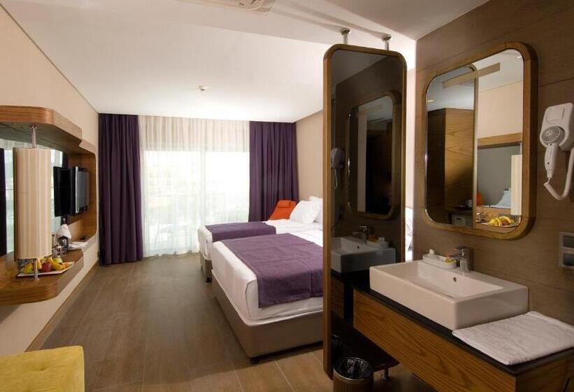 Номер Стандарт Трехместный, Casa De Maris Spa & Resort Hotel Adult Only 16 Plus