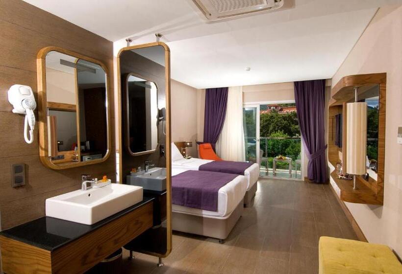 Номер Стандарт Трехместный, Casa De Maris Spa & Resort Hotel Adult Only 16 Plus