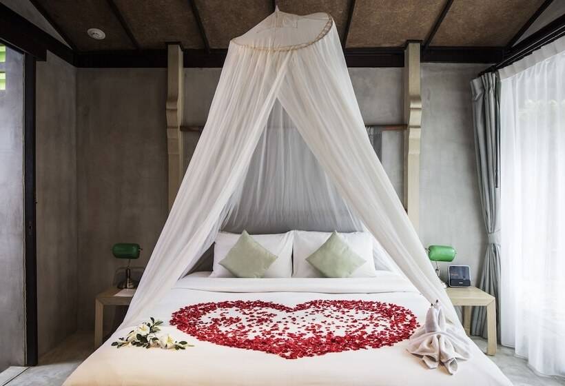 Люкс Вид на Море, Homm Chura Samui