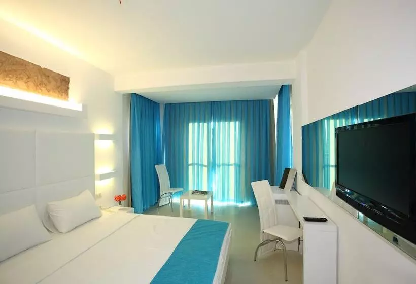 Standard-huone, Costa Luvi