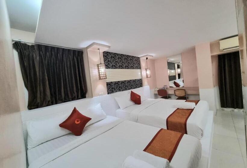 اتاق لوکس خانوادگی, Cozi Inn Hotel, Bangkok