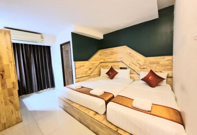 اتاق استاندارد سه نفره, Cozi Inn Hotel, Bangkok