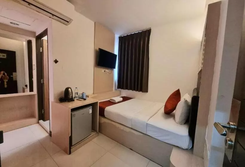 اتاق اکونومی یک تخته, Cozi Inn Hotel, Bangkok