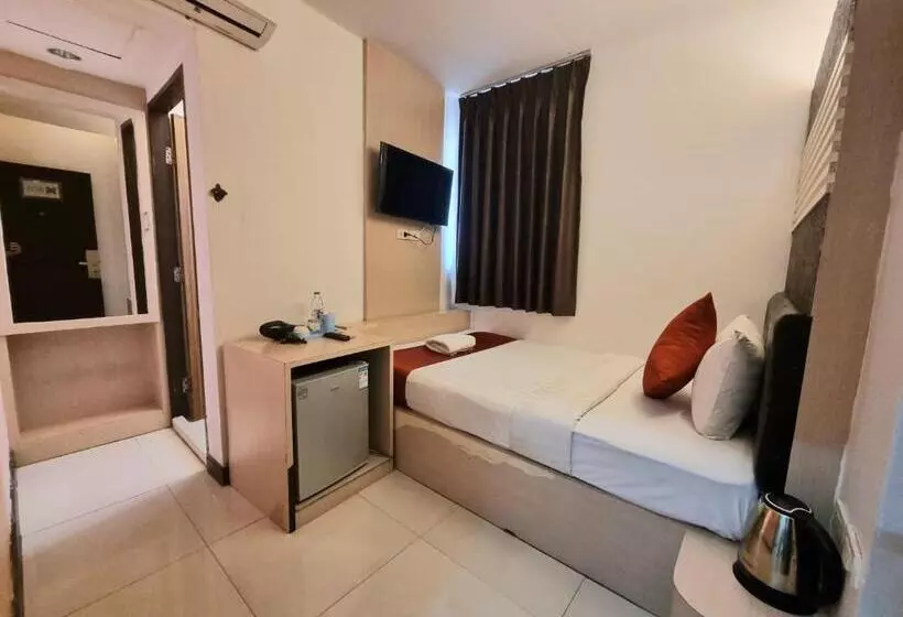 اتاق اکونومی یک تخته, Cozi Inn Hotel, Bangkok