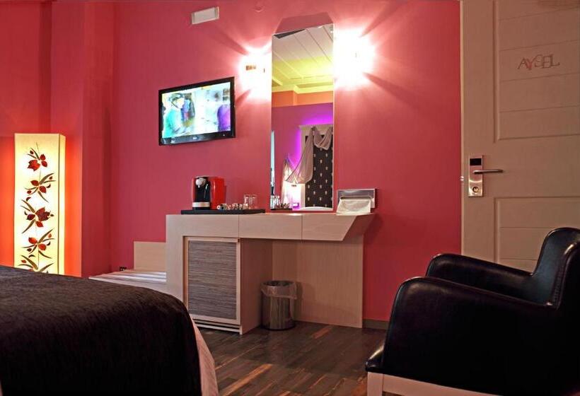 חדר קלאסי, Elia Fatma Boutique