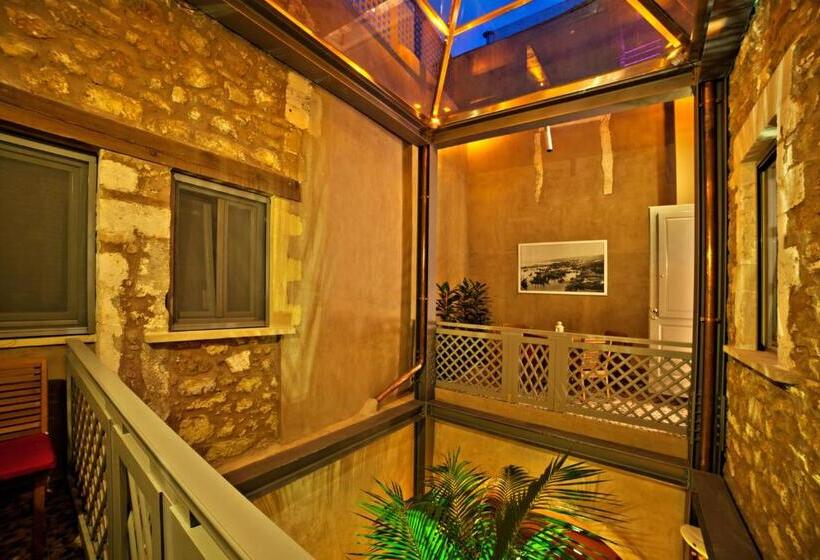 סוויטה, Elia Fatma Boutique