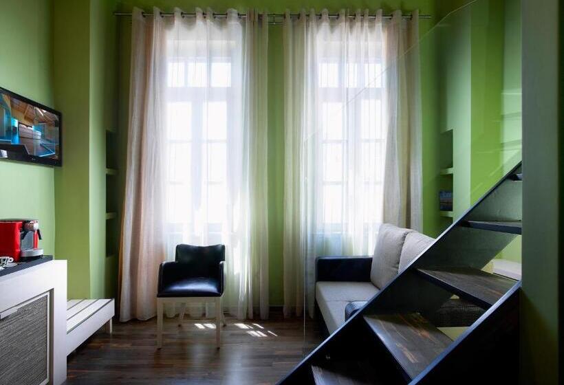 חדר דופלקס, Elia Fatma Boutique