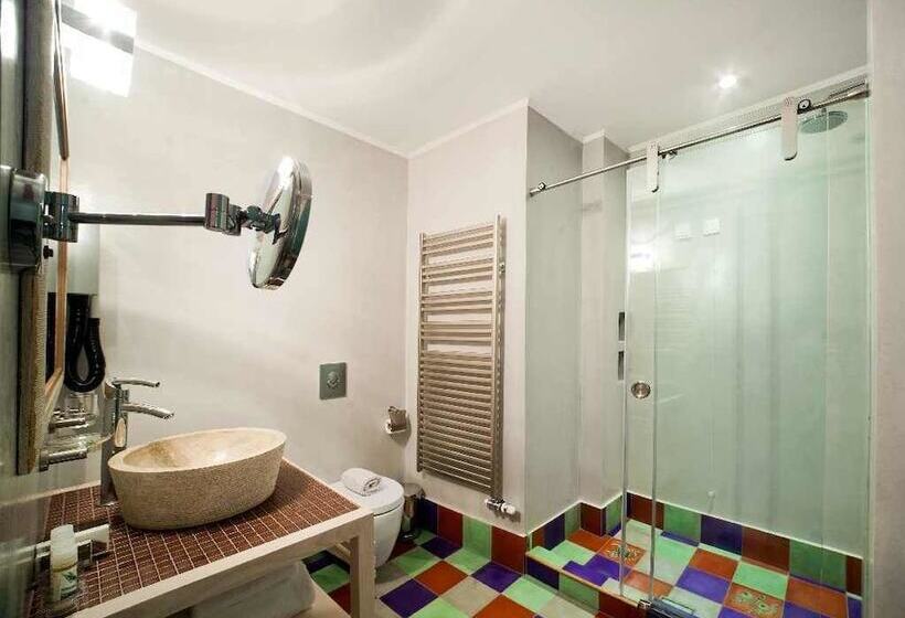 Quarto Clássico, Elia Fatma Boutique