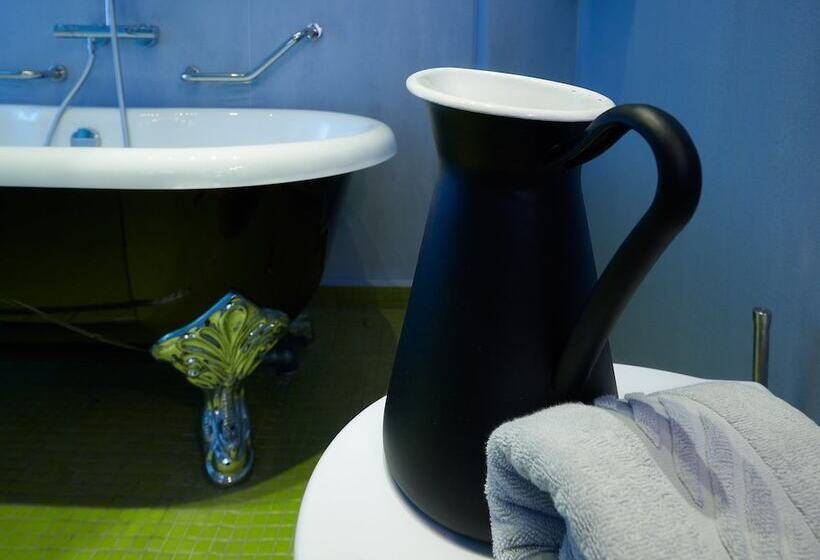 סוויטה, Elia Fatma Boutique