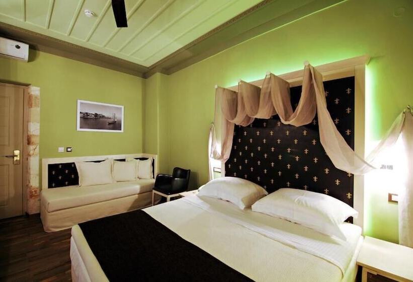 סוויטה, Elia Fatma Boutique