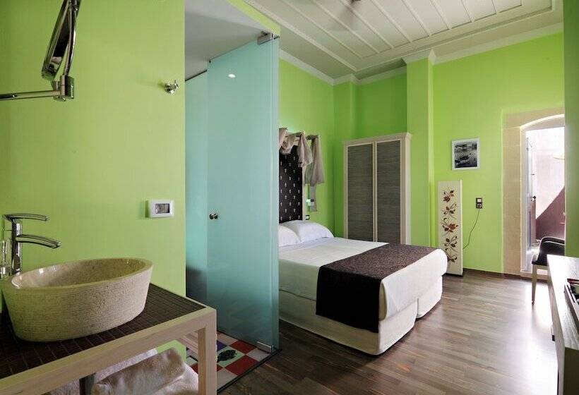 Quarto Superior, Elia Fatma Boutique