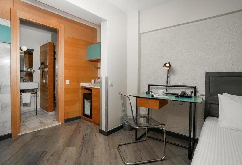 デラックストリプルルーム, Faros Hotel Taksim Special Category