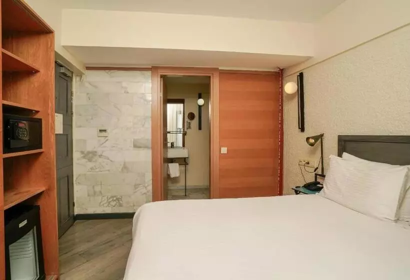 اتاق لوکس با چشم‌انداز شهر, Faros Hotel Taksim Special Category