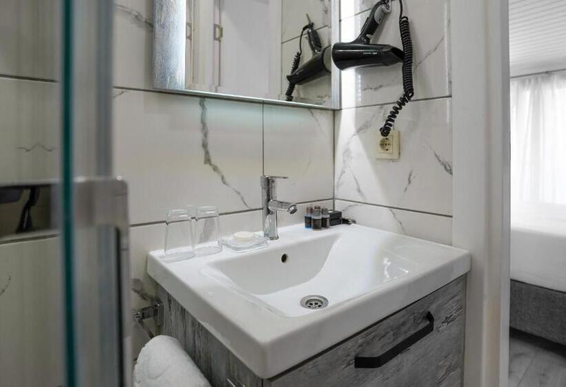 ペントハウスルーム, Faros Hotel Taksim Special Category