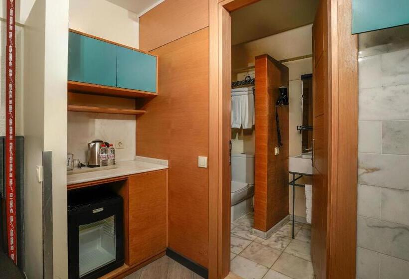 デラックストリプルルーム, Faros Hotel Taksim Special Category