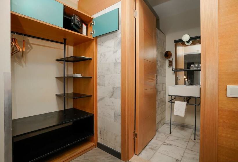 スタンダードルーム, Faros Hotel Taksim Special Category