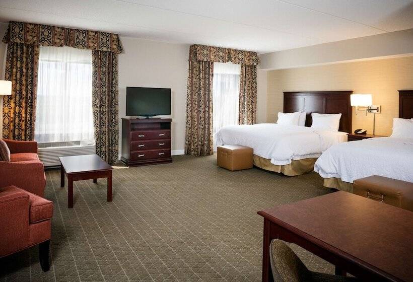 استودیوی استاندارد, Hampton Inn & Suites Toledoperrysburg