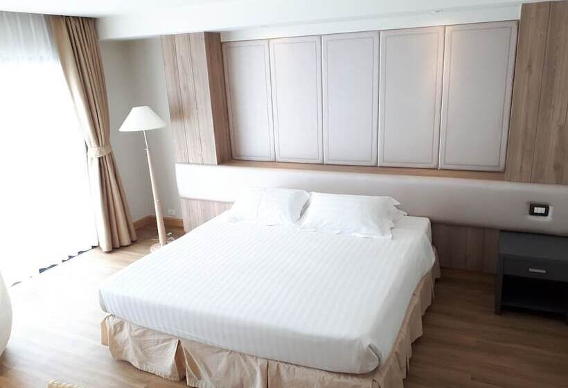 豪华房间, Hiran Residence