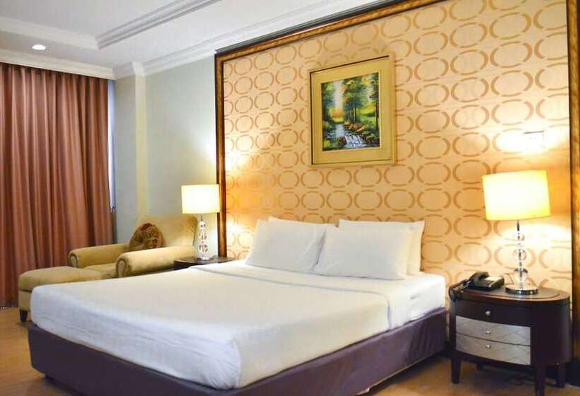 高级大房间, Lk Legend