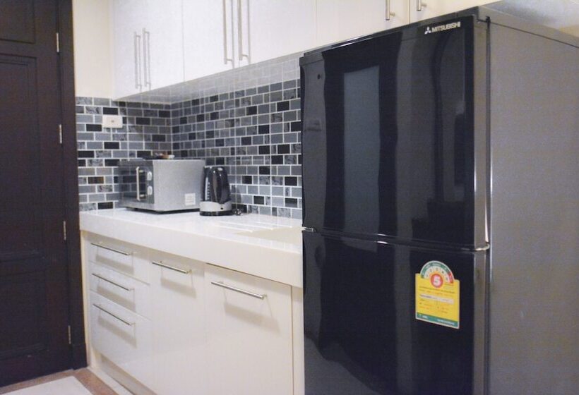 高级大房间, Lk Legend