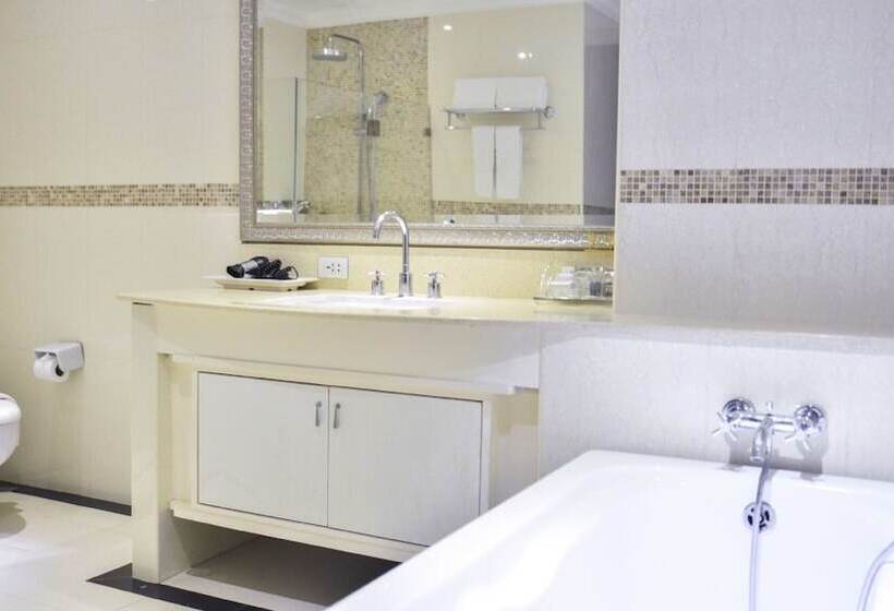 高级大房间, Lk Legend