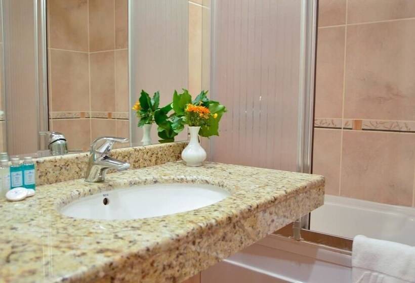 غرفة قياسية, Oasis