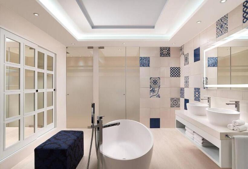 Люкс с Балконом, Pine Cliffs Hotel, A Luxury Collection Resort