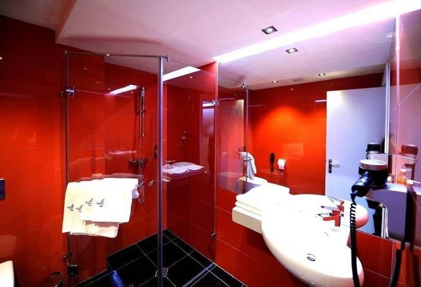 スタンダードルーム, Plaza V