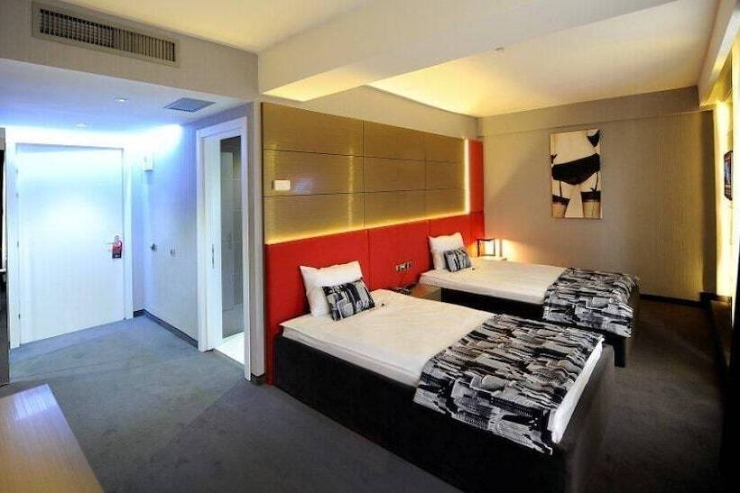 수피리어 룸, Plaza V