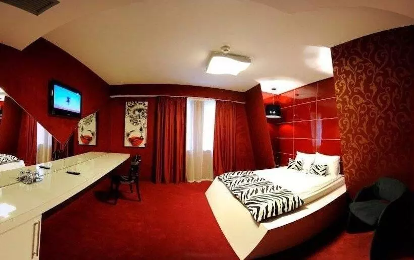 Deluxe-huone, Plaza V